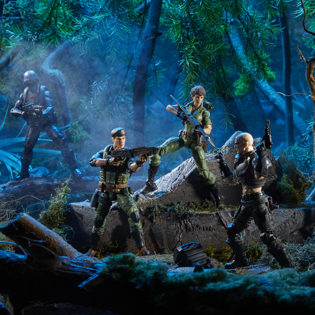 G.I. Joe Classified Series Flint and Lady Jaye close-up diorama scene