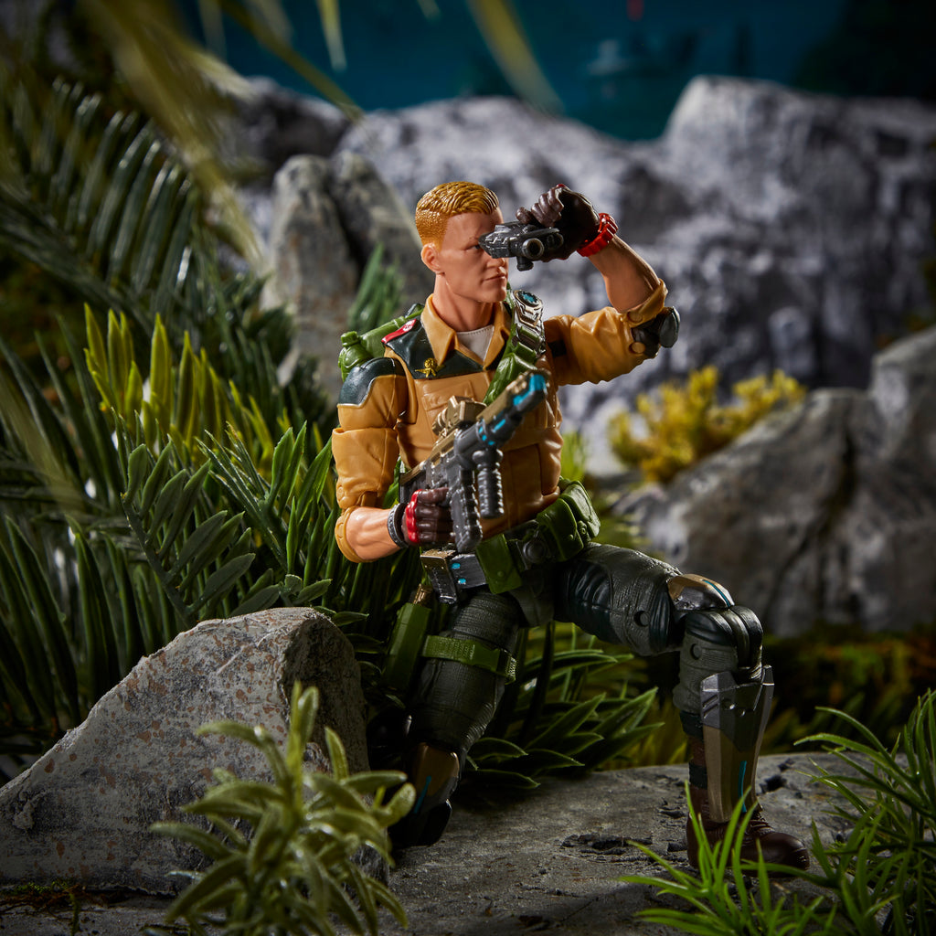 G.I. Joe Classified Series Zartan flanking enemy in multi-figure diorama