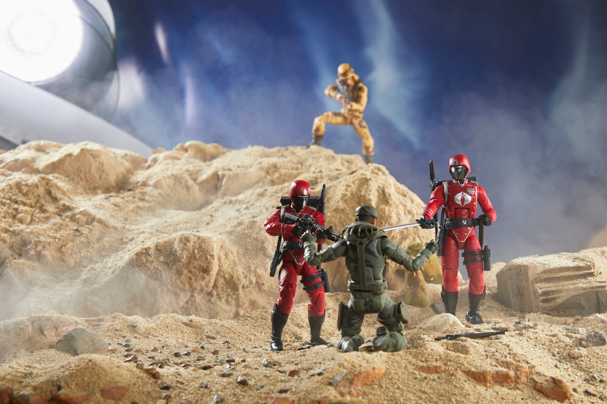 G.I. Joe Classified Series Dusty and Betelgeuse desert diorama crossover NoCrop2530