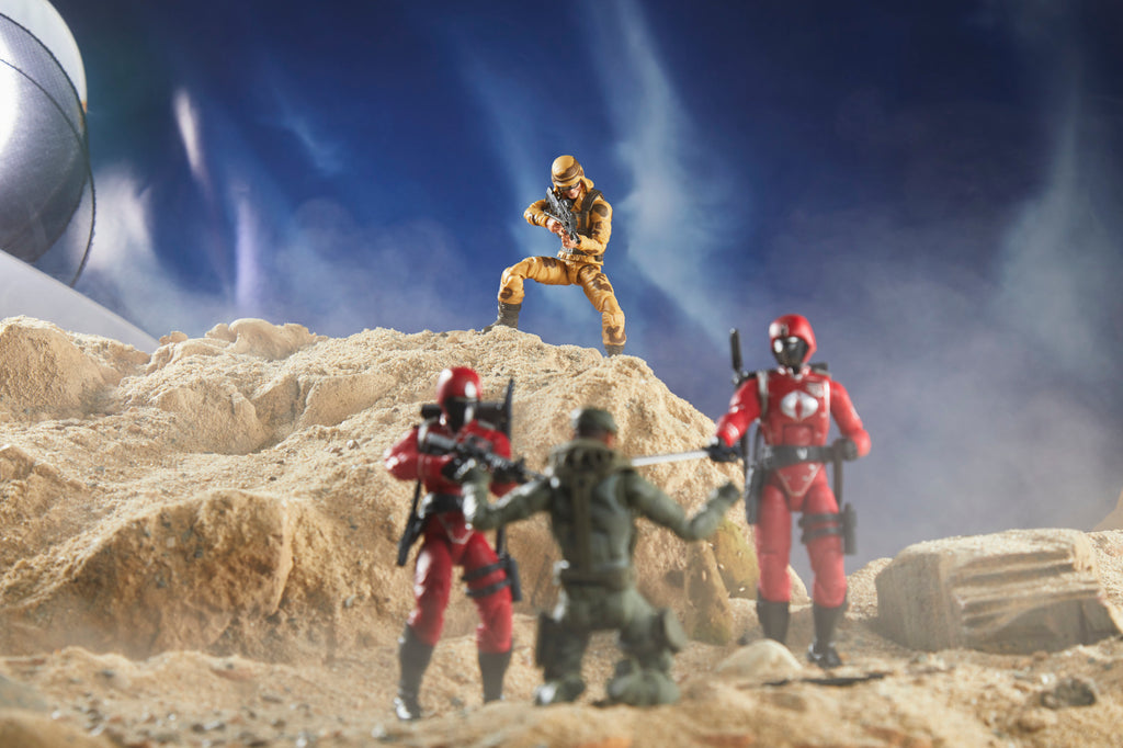 G.I. Joe Classified Series Dusty and Betelgeuse desert diorama crossover NoCrop2536