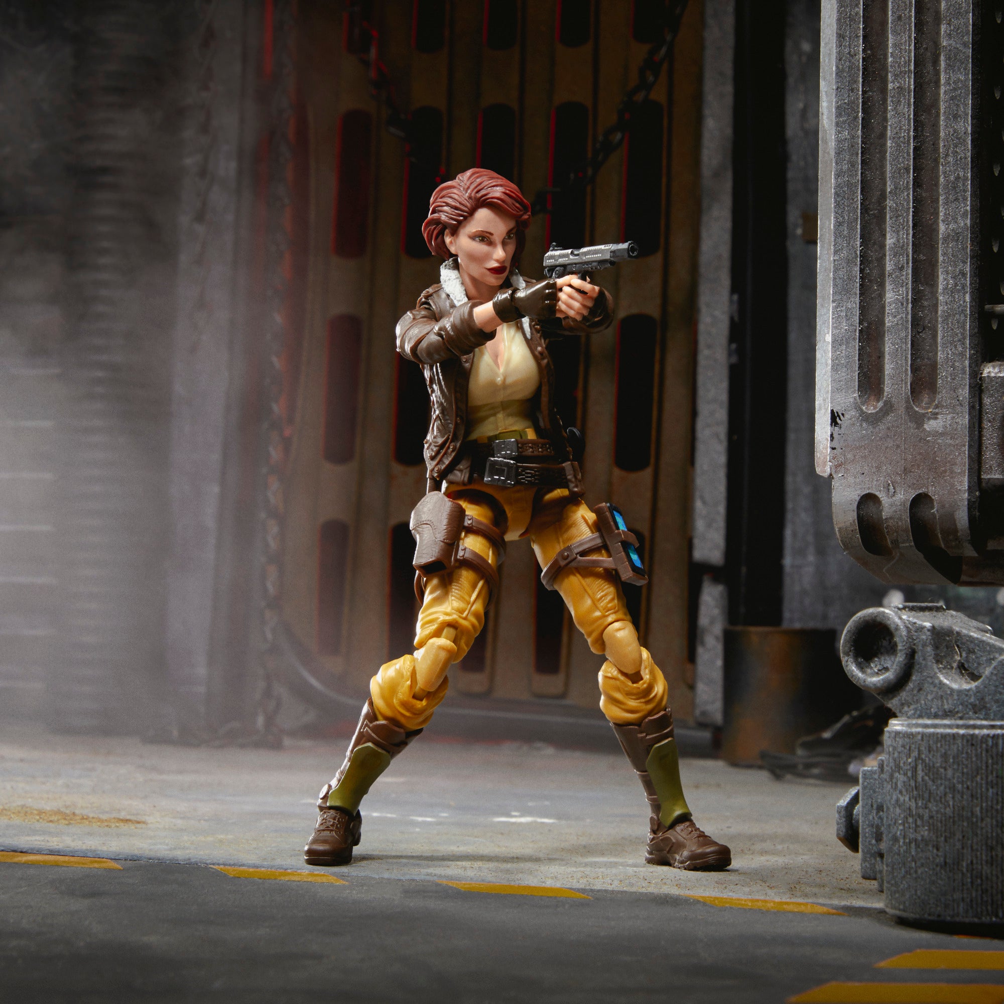 G.I. Joe Classified Series Cover Girl industrial diorama action pose PHOBOS 020