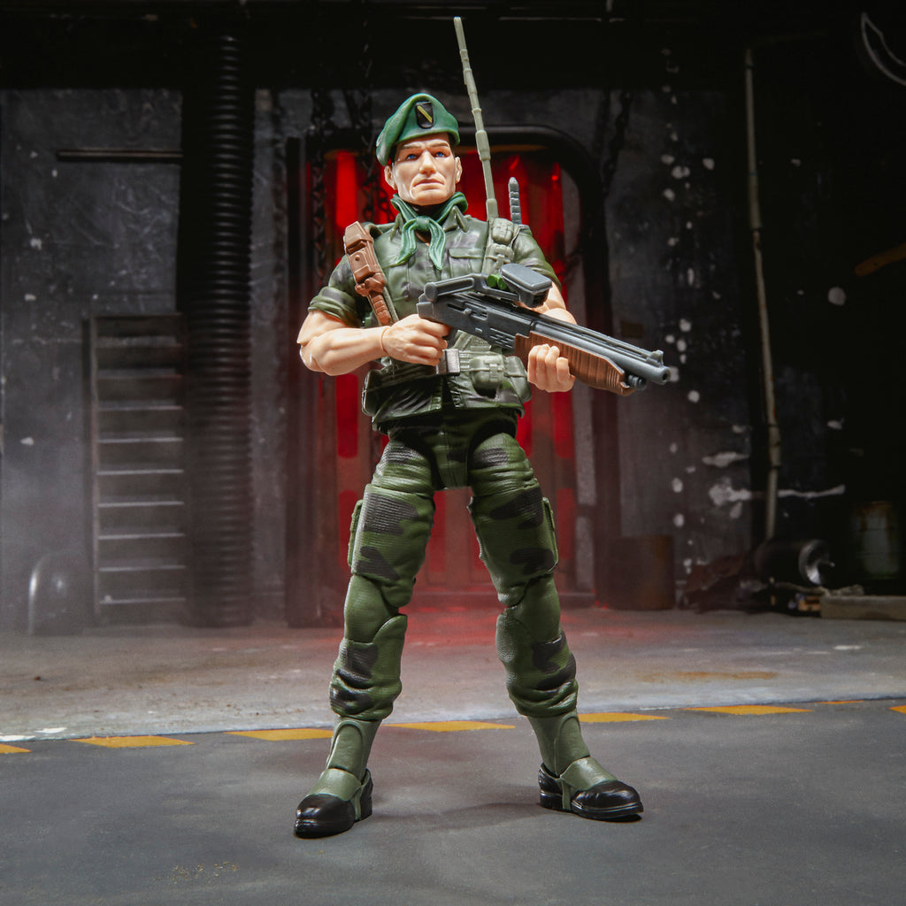 G.I. Joe Classified Series Falcon industrial diorama action pose MIMAS 033