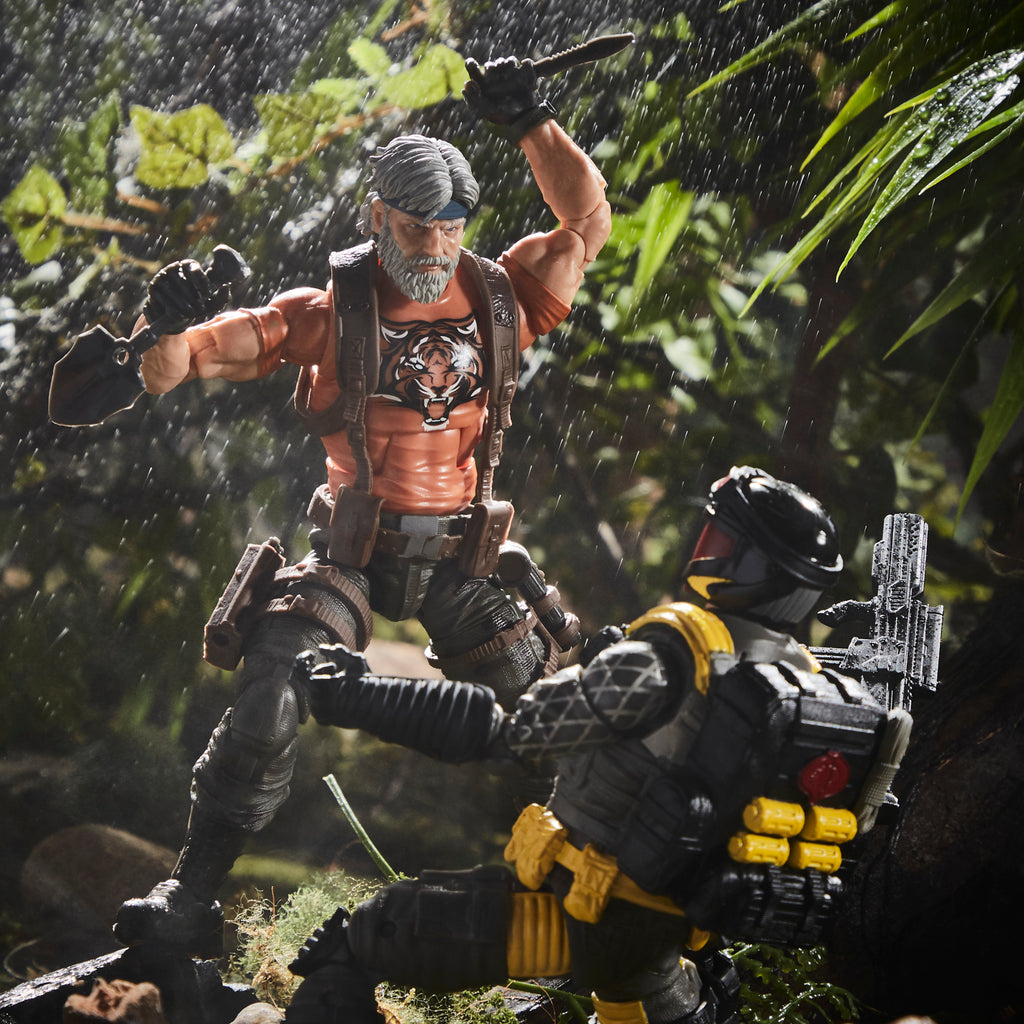 G.I. Joe Classified Series Outback Selkirk standing in jungle diorama aiming assault rifle with backpack and shovel