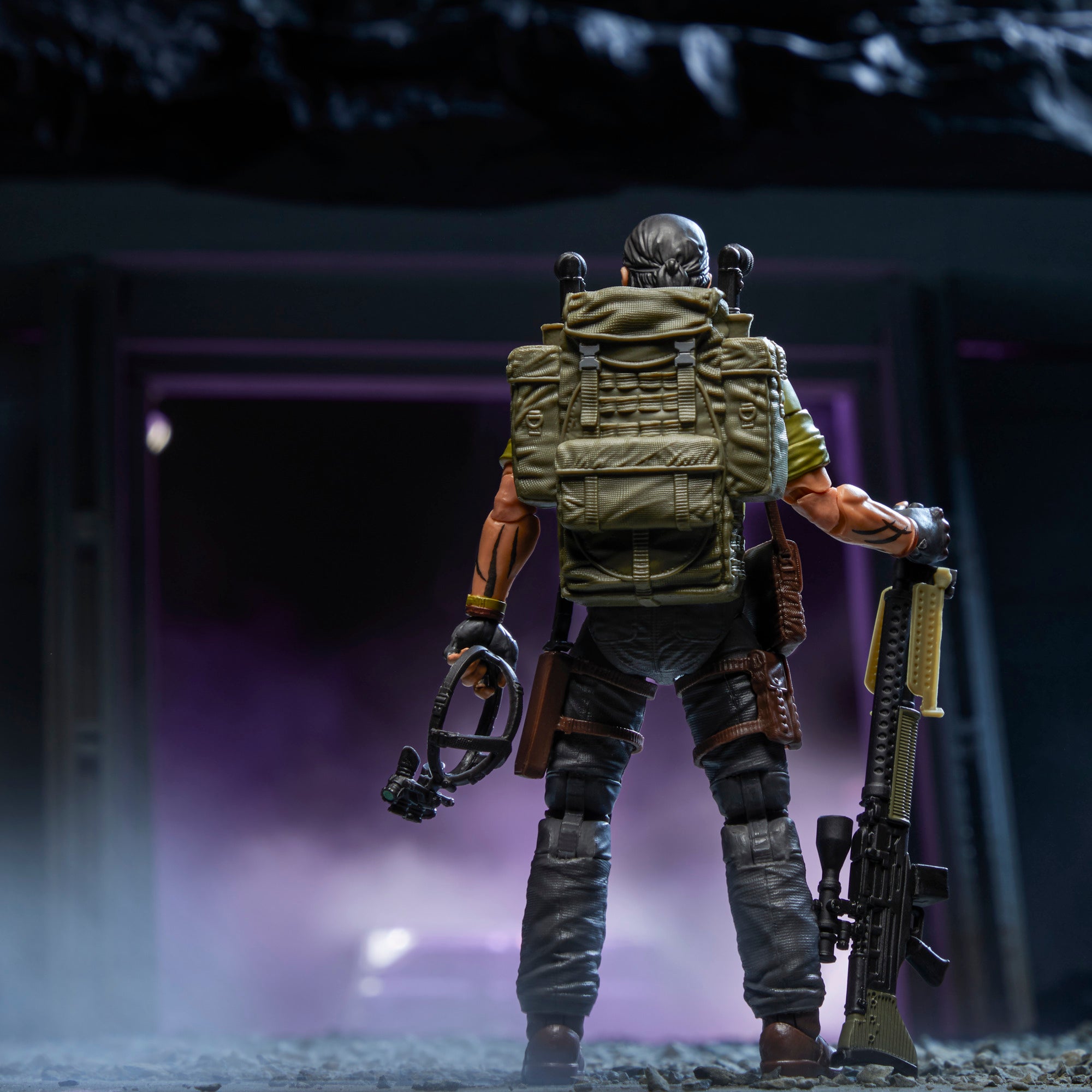 G.I. Joe Classified Series #83 Tunnel Rat diorama tunnel shot 661 revolver raised with Cobra in background