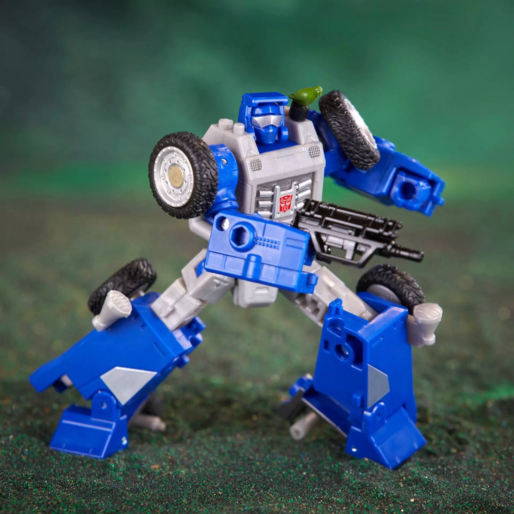 Transformers Toys Legacy Evolution Deluxe Beachcomber & Paradise Parakeet Toy, 5.5-inch, Action Figure For Boys And Girls Ages 8 And Up